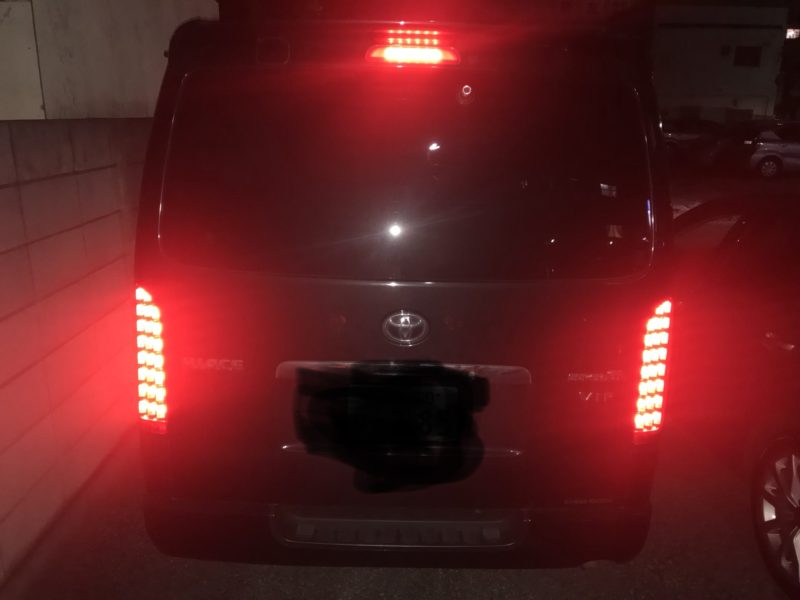 ハイエース テールランプ 相談中 一時募集停止してます