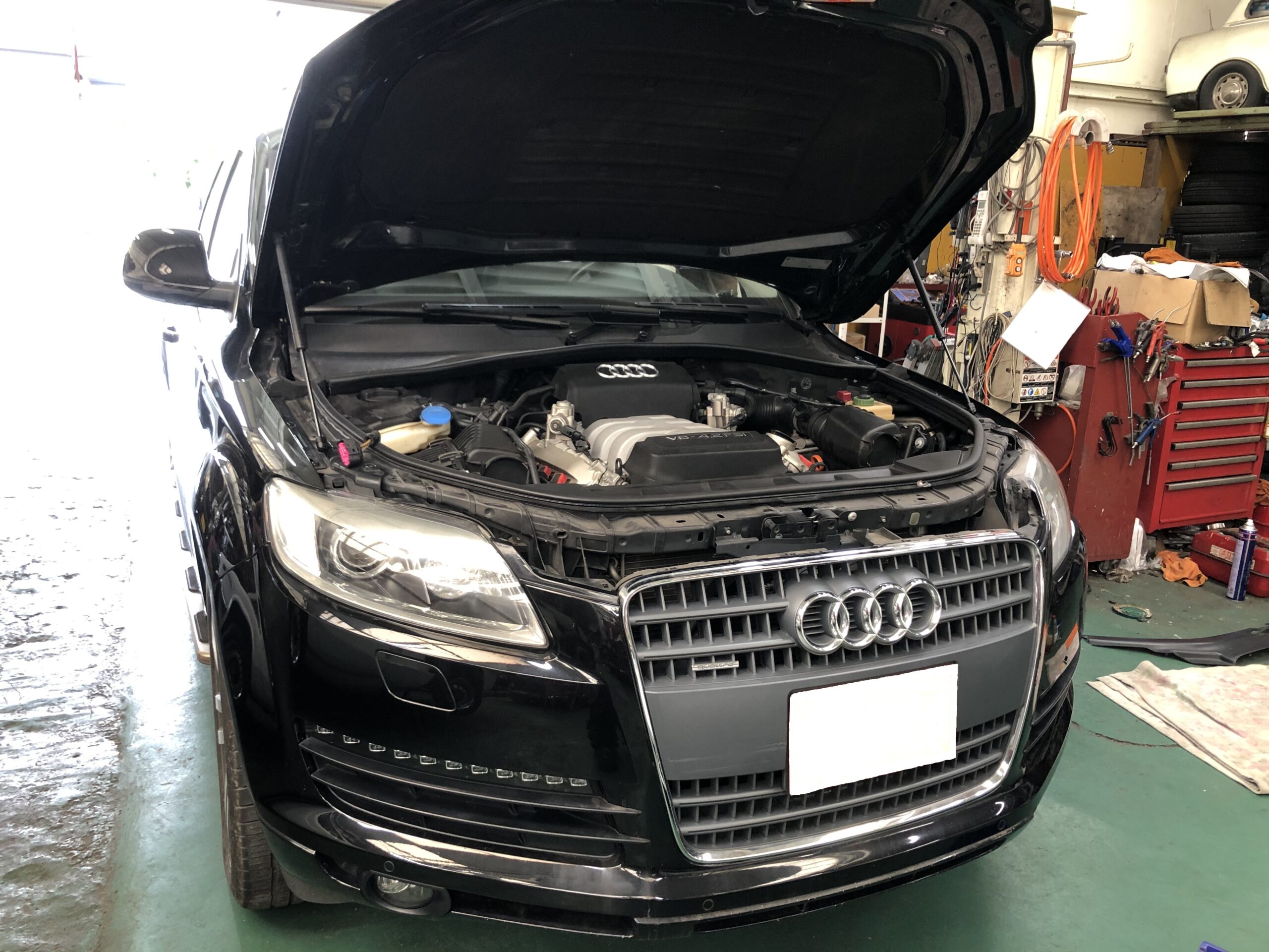 アウディ　Q7 ヘッドライト　左右　HID 楽天市場】アウディ q7 ヘッド ライトの通販
