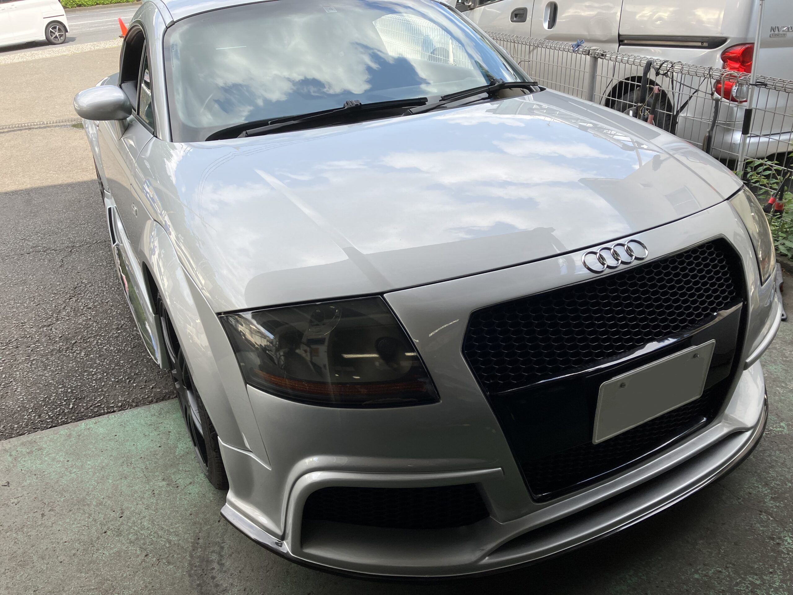 アウディ TT テールレンズ交換 | さくら車検‐ブログ＆整備レポート